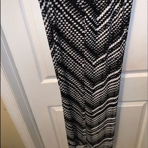 Chico’s Wide Leg Dress Pants Sz. 3 Bl/Wh